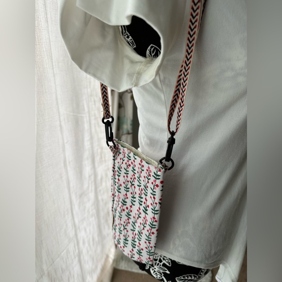 Linen Water or coffee bottle/thermos holder - Picture 12 of 13